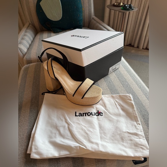 NWT • Larroude Dolly Sandal • Sz 7.5 - Picture 2 of 6